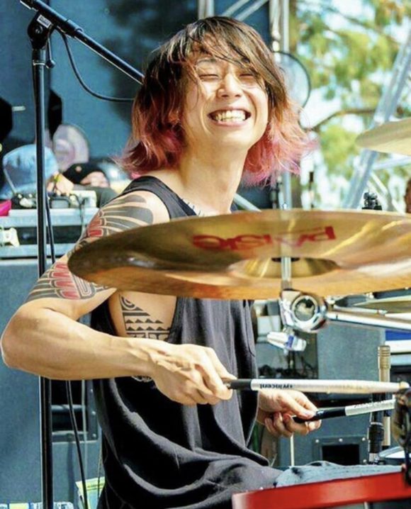 新作入荷!!】 ONE OK ROCK tomoyaドラムスティック iauoe.edu.ng